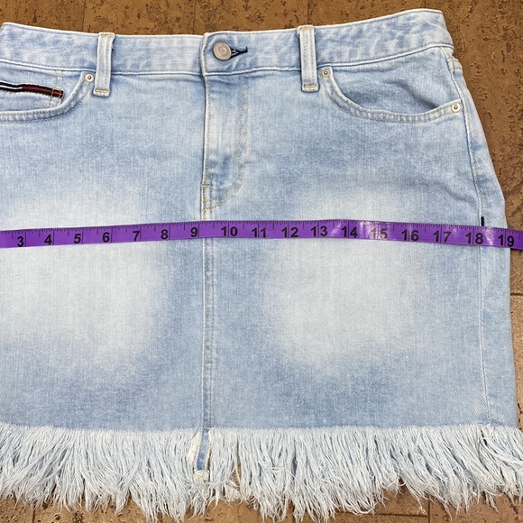 Tommy Hilfiger jeans skirt - Picture 14 of 15